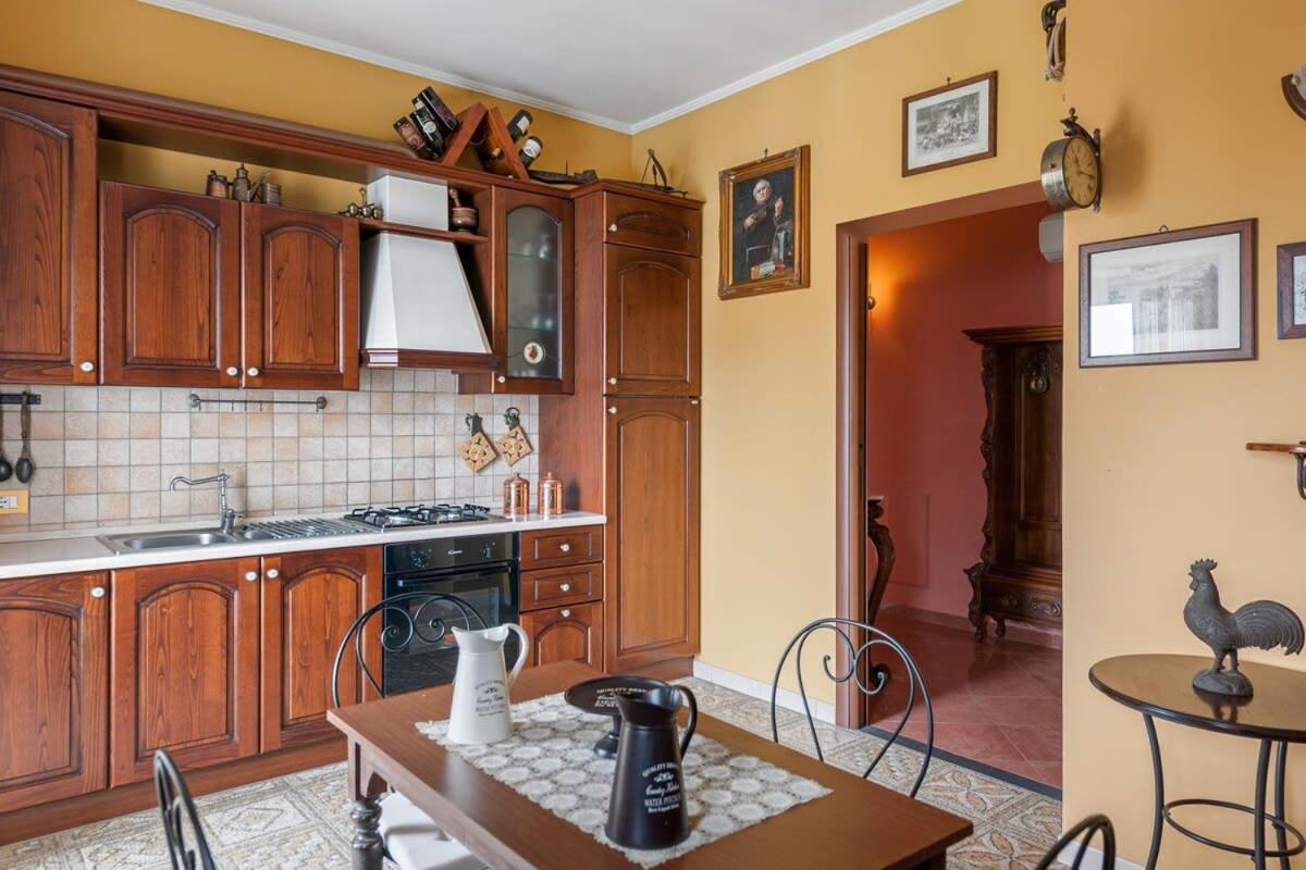 شقة La Musica In The Heart Of Sorrento, 100 M From Station المظهر الخارجي الصورة